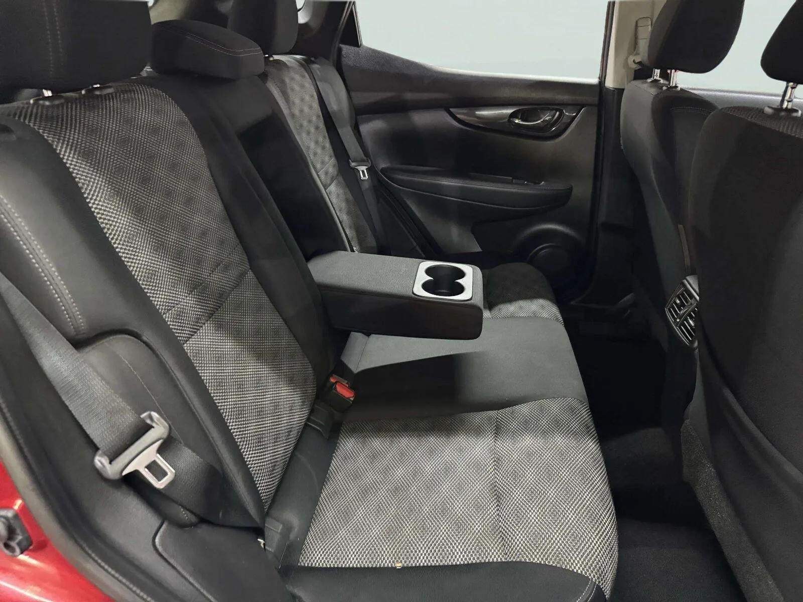 Nissan Rogue Sport photo 45