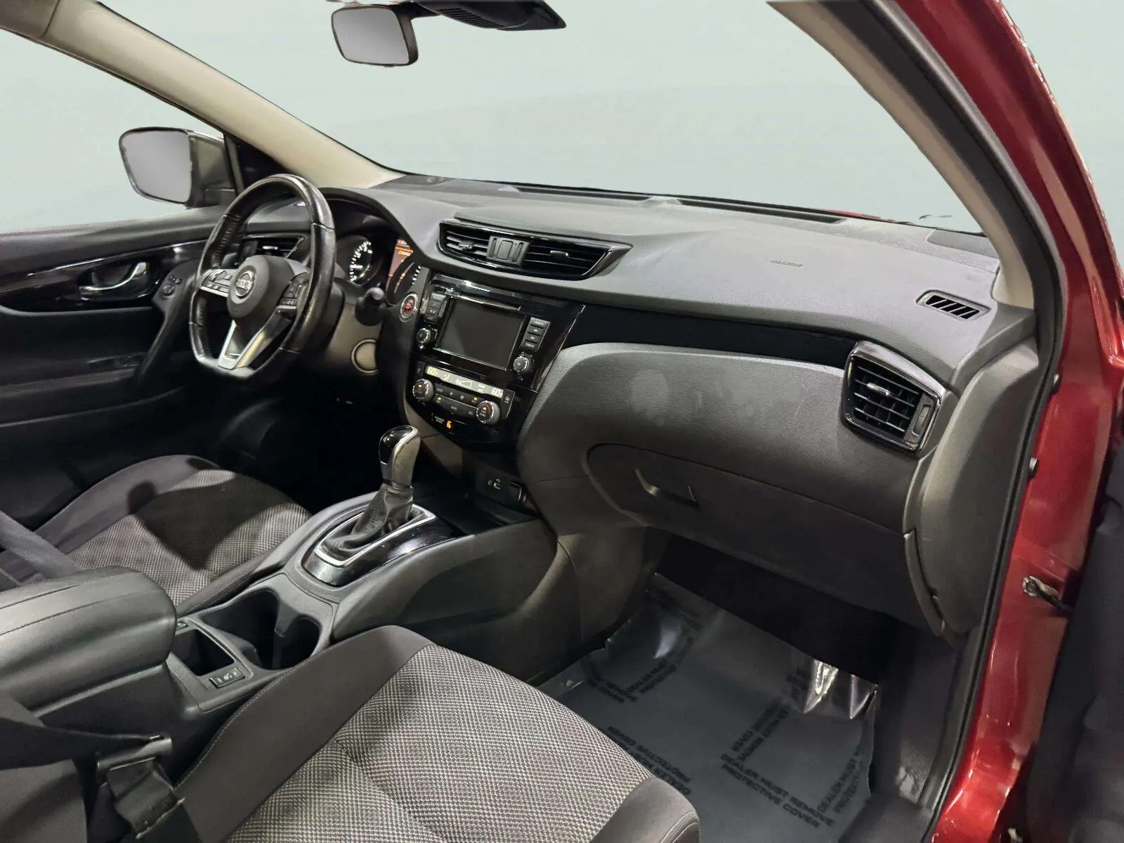 Nissan Rogue Sport photo 51
