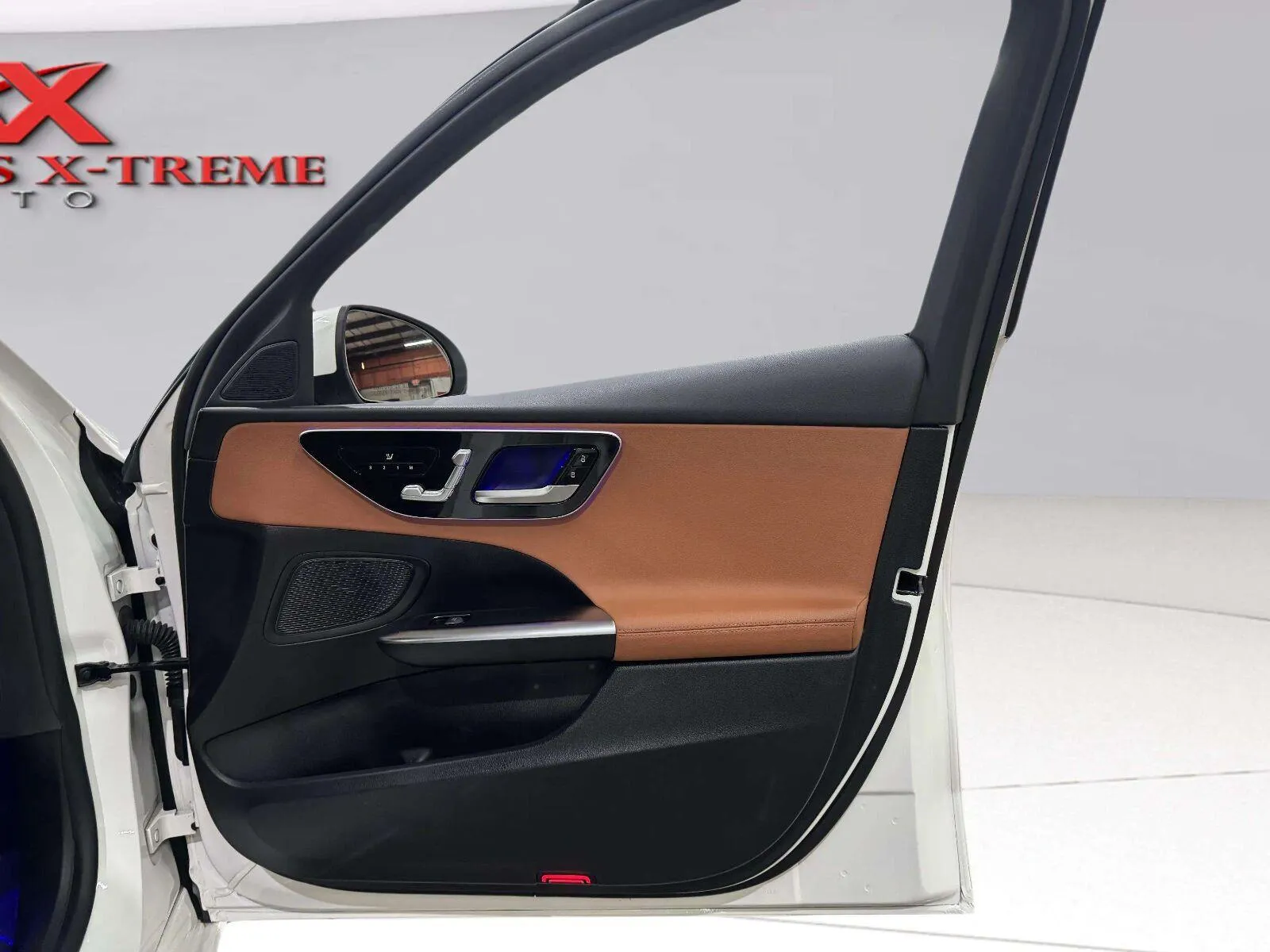 Mercedes-Benz C-Class photo 26