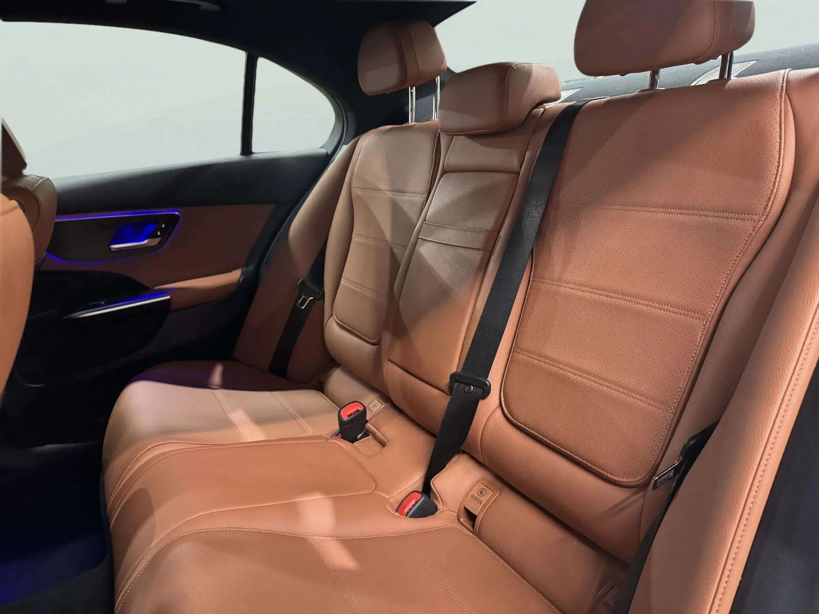 Mercedes-Benz C-Class photo 32