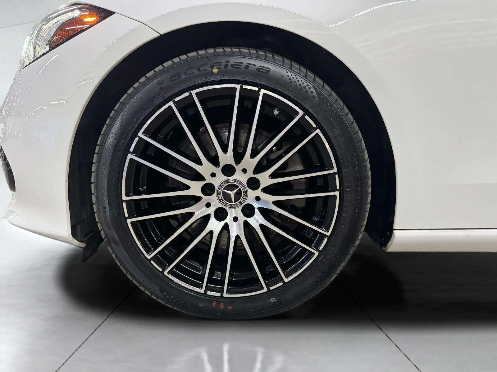 Mercedes-Benz C-Class photo 41