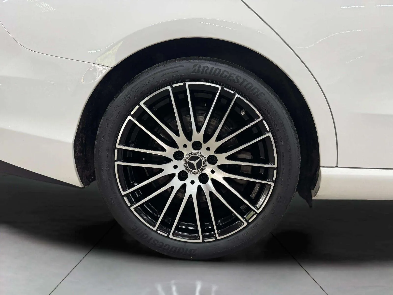 Mercedes-Benz C-Class photo 43