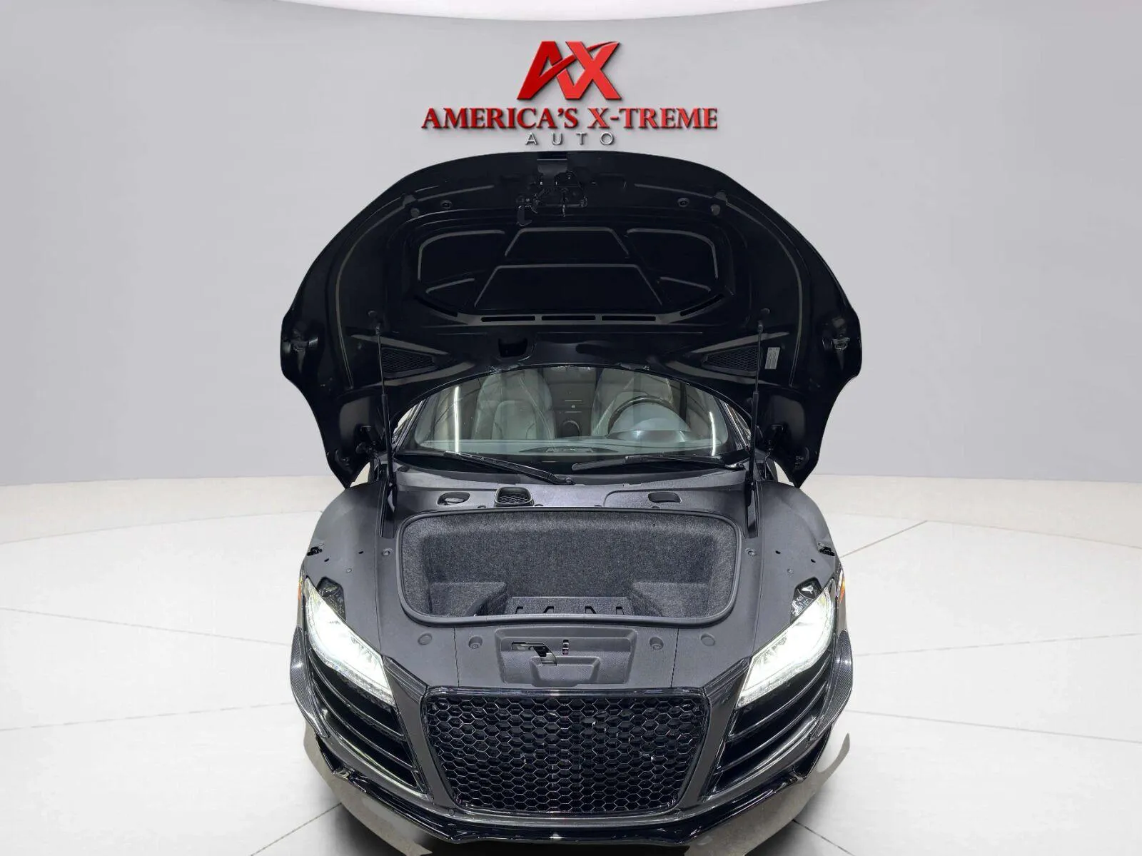 Audi R8 photo 35