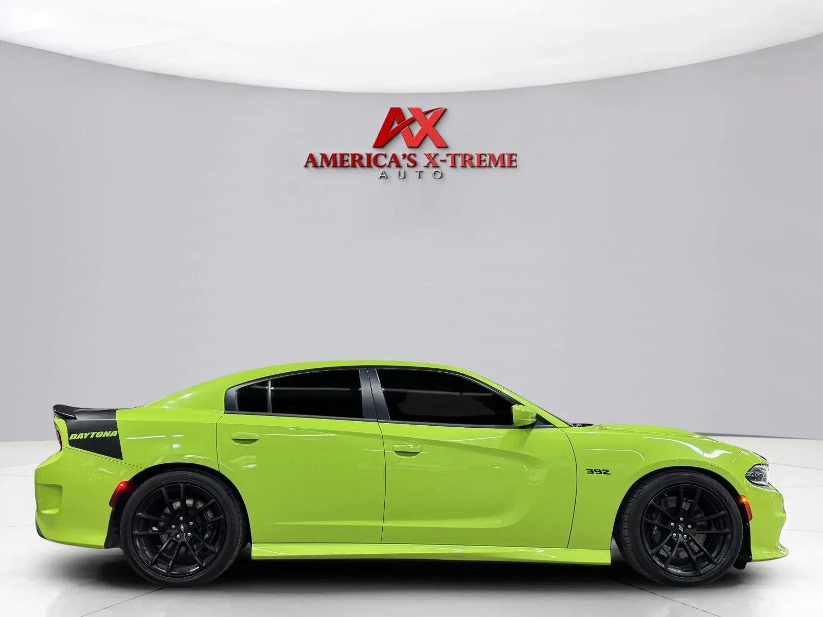 Dodge Charger photo 8