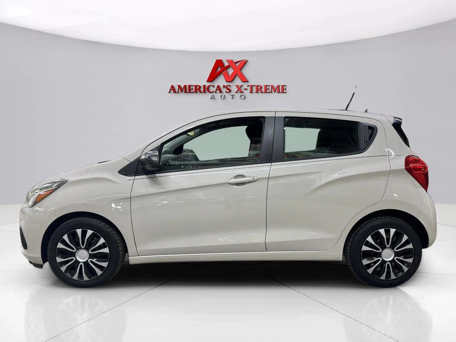Chevrolet Spark photo 3