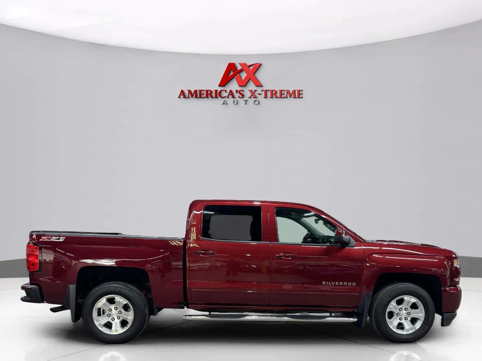 Chevrolet Silverado photo 8