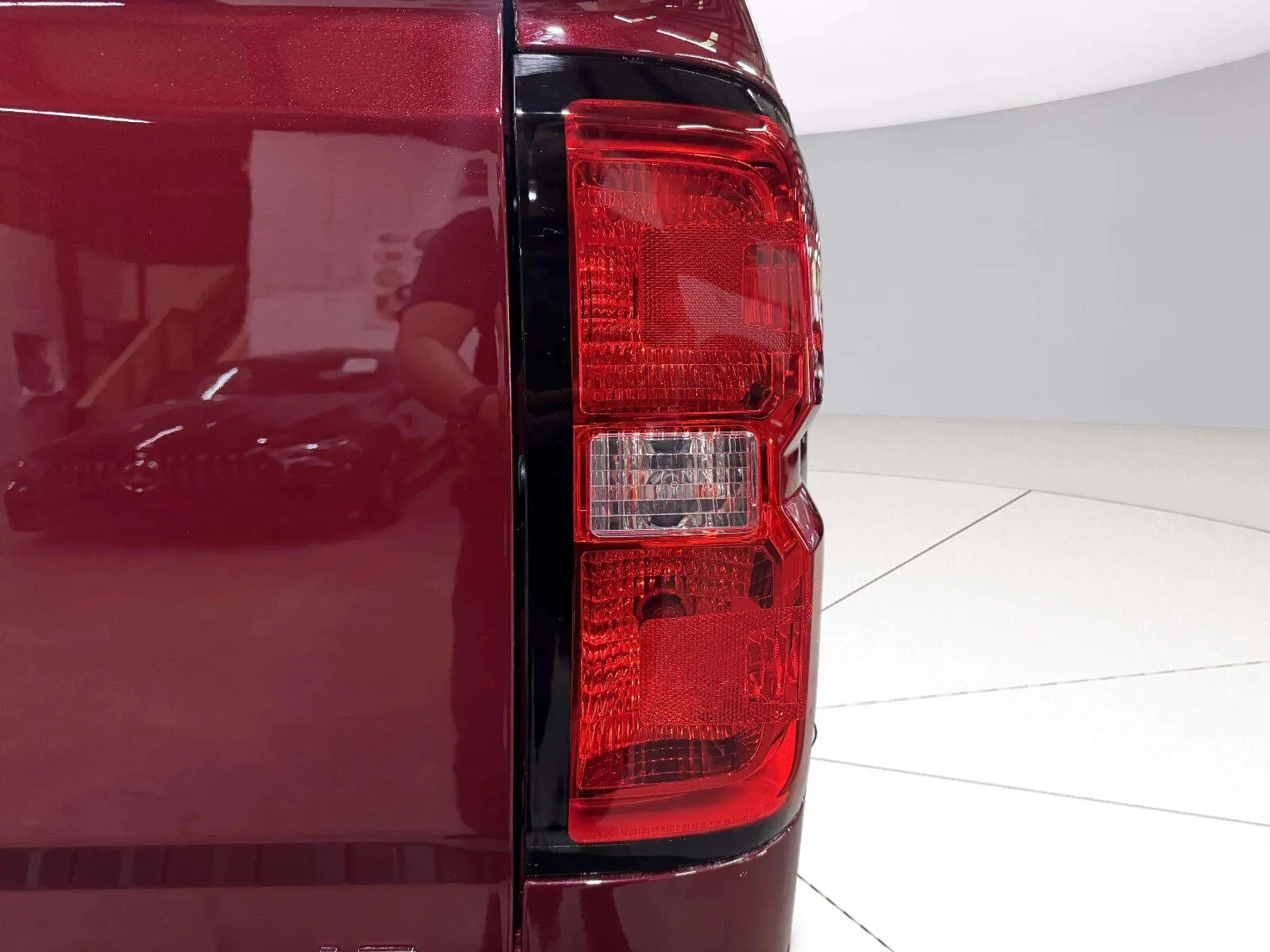 Chevrolet Silverado photo 12