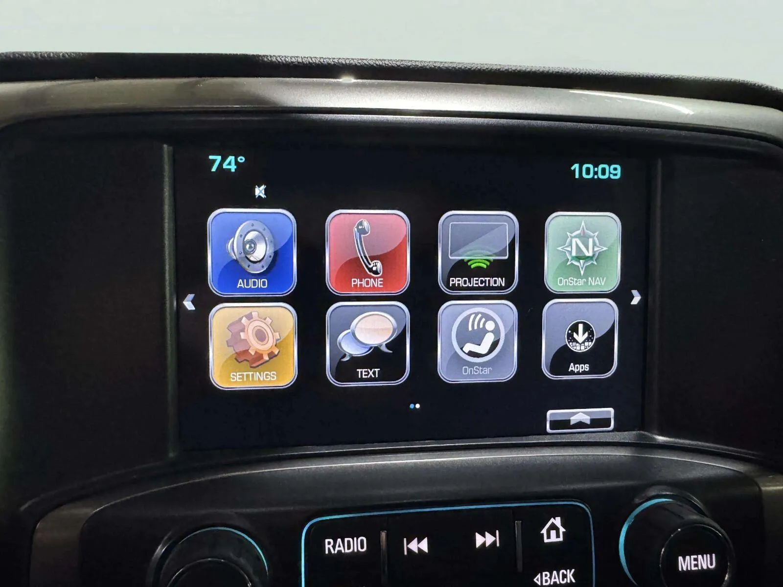 Chevrolet Silverado photo 25