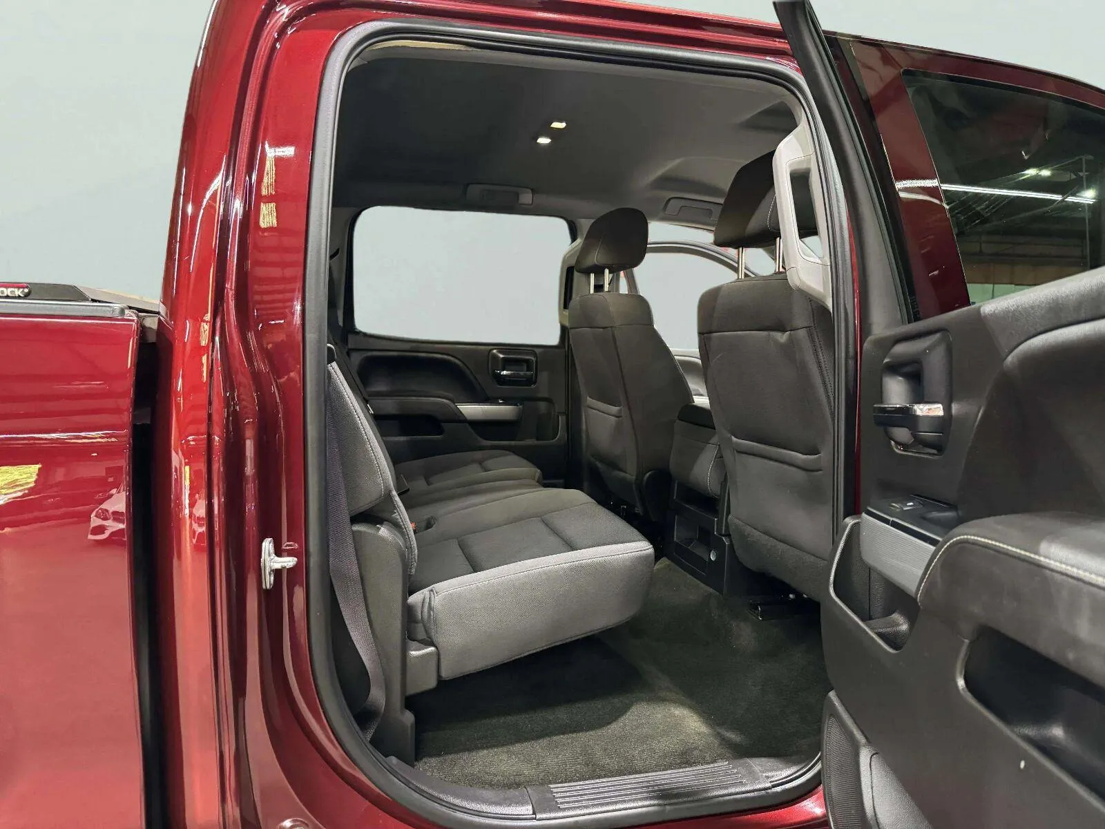 Chevrolet Silverado photo 30