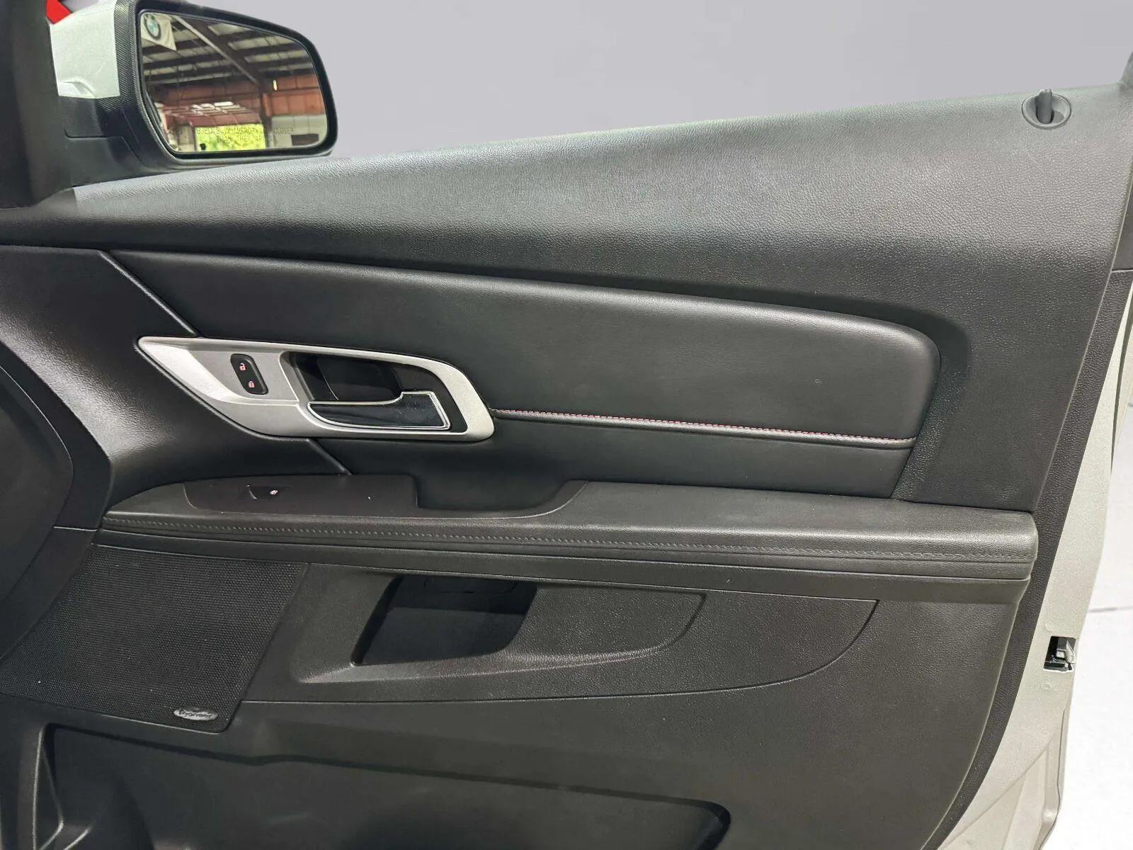 GMC Terrain photo 25