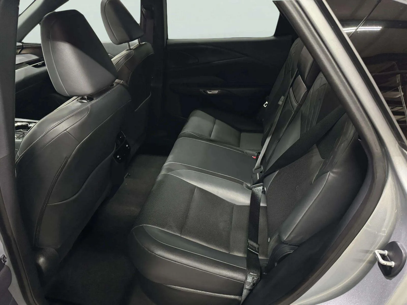 Lexus RX photo 24