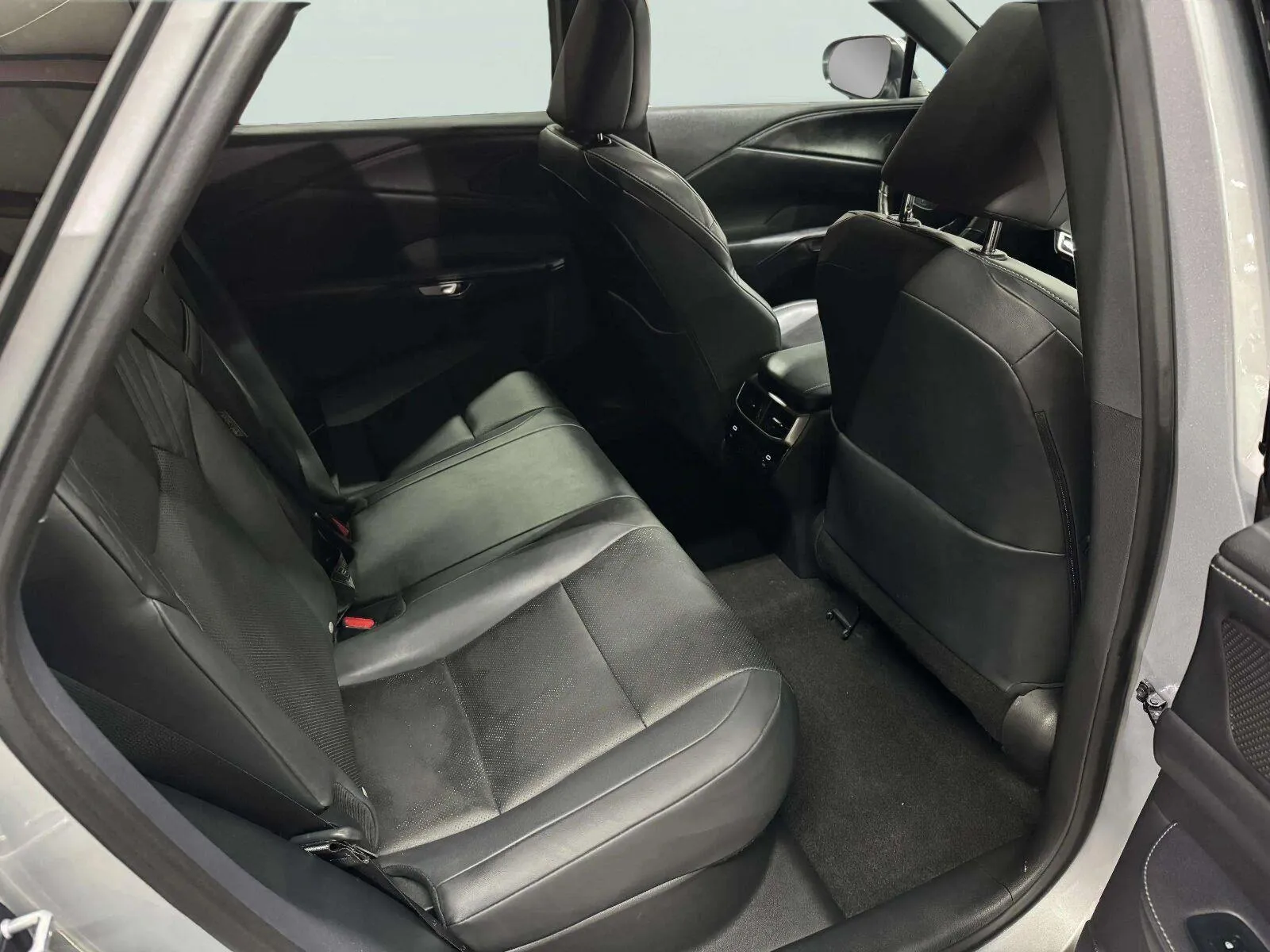 Lexus RX photo 27