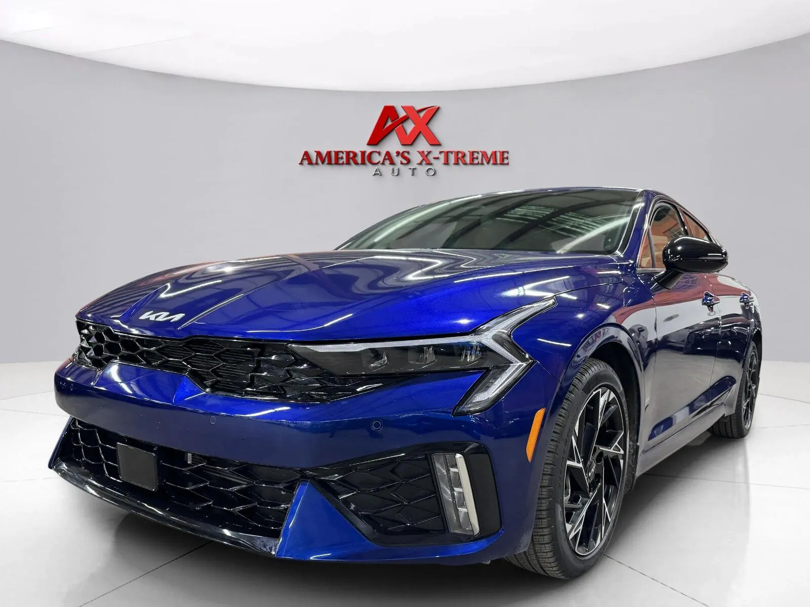 Kia K5 photo 2