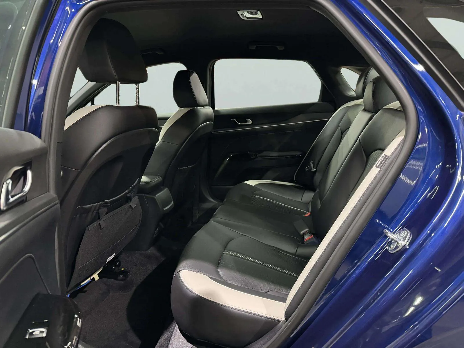 Kia K5 photo 30