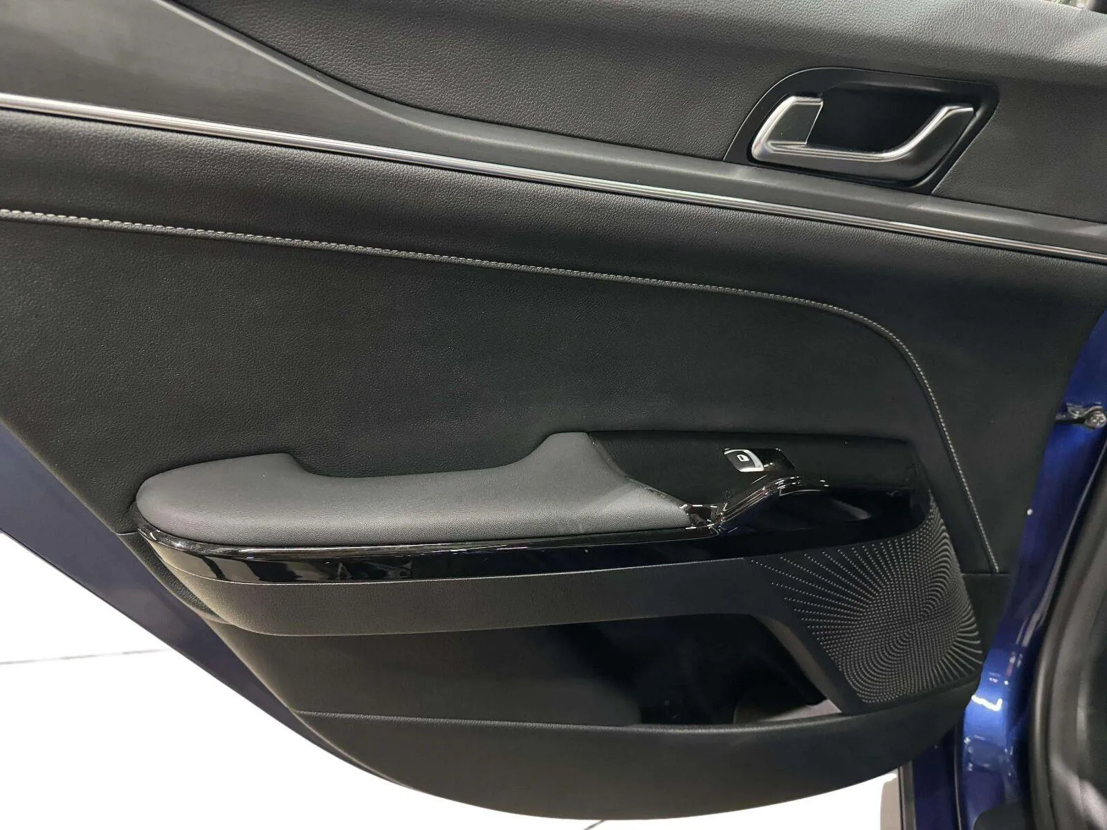 Kia K5 photo 31