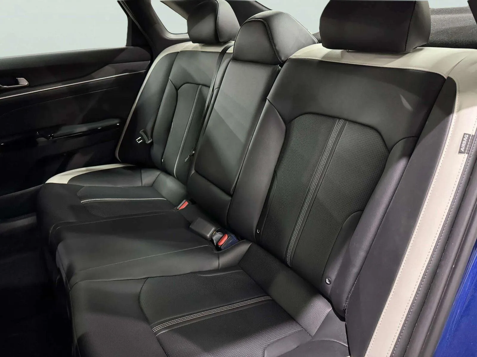 Kia K5 photo 32