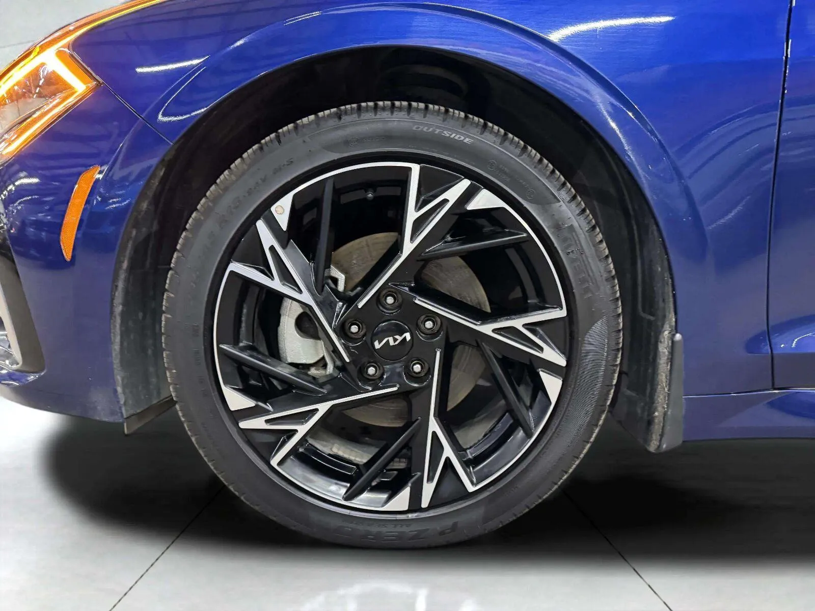 Kia K5 photo 39