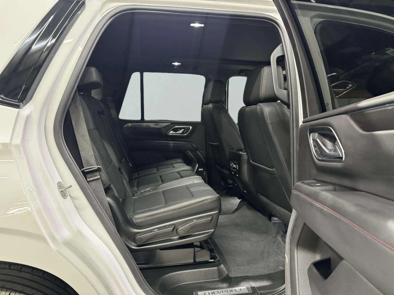 Chevrolet Tahoe photo 32