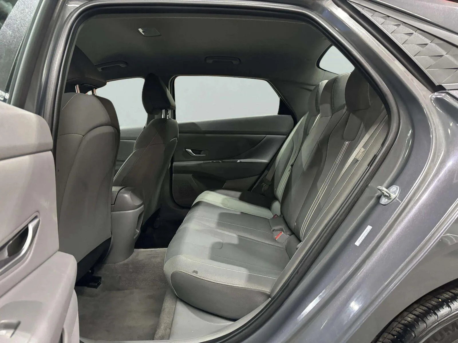 Hyundai Elantra photo 32