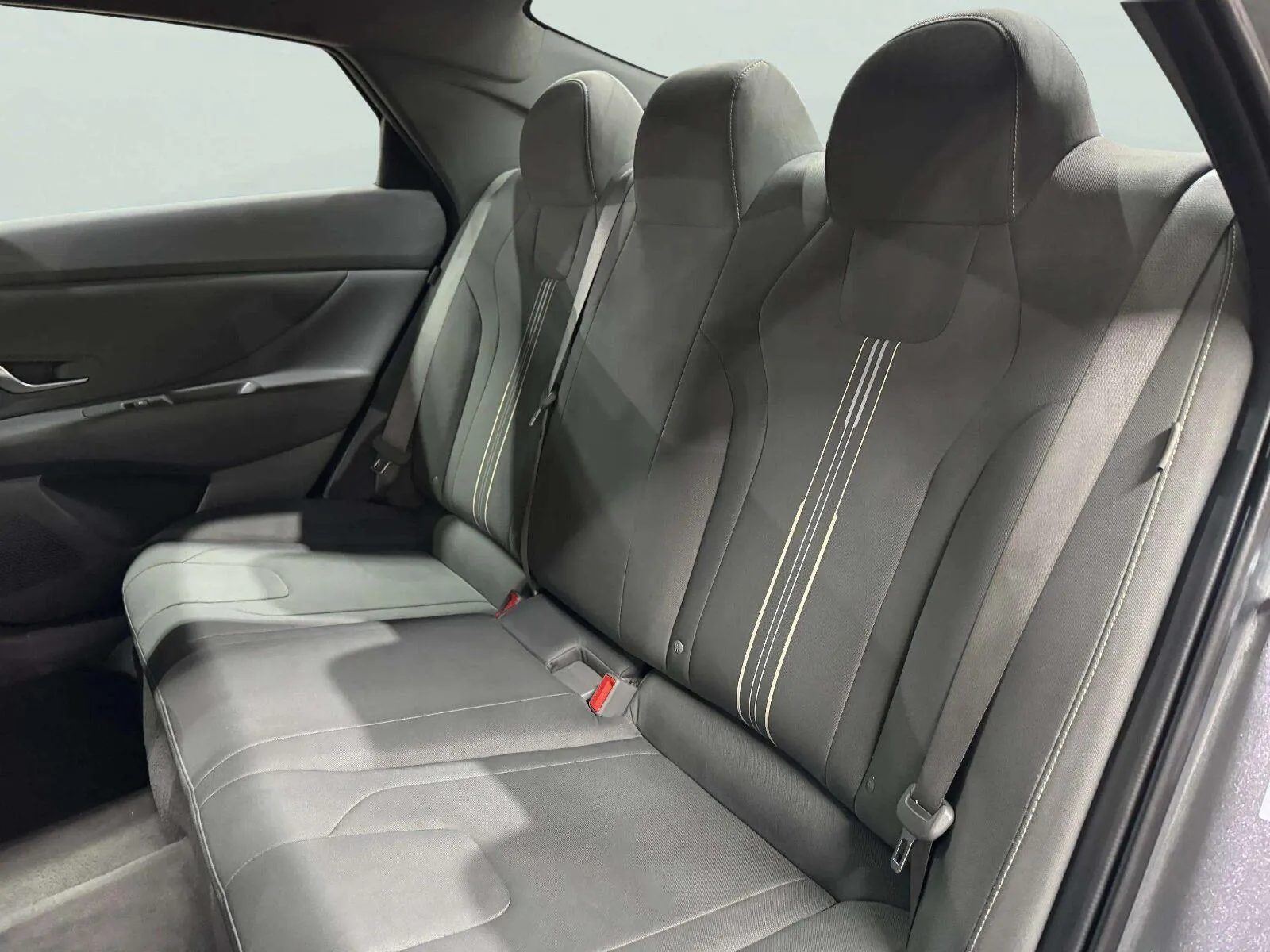 Hyundai Elantra photo 34