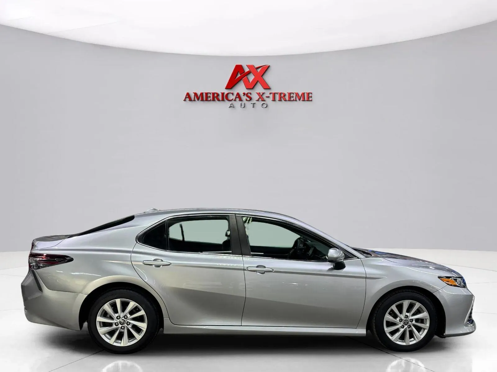 Toyota Camry photo 8