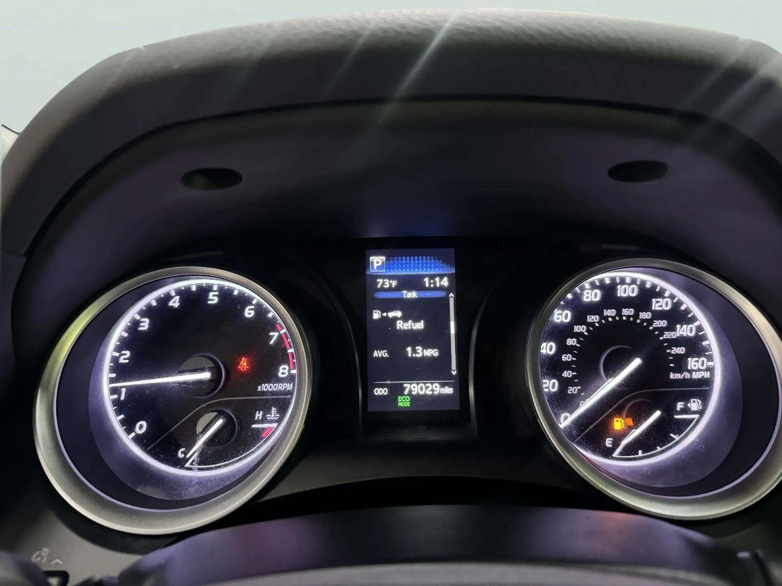 Toyota Camry photo 12