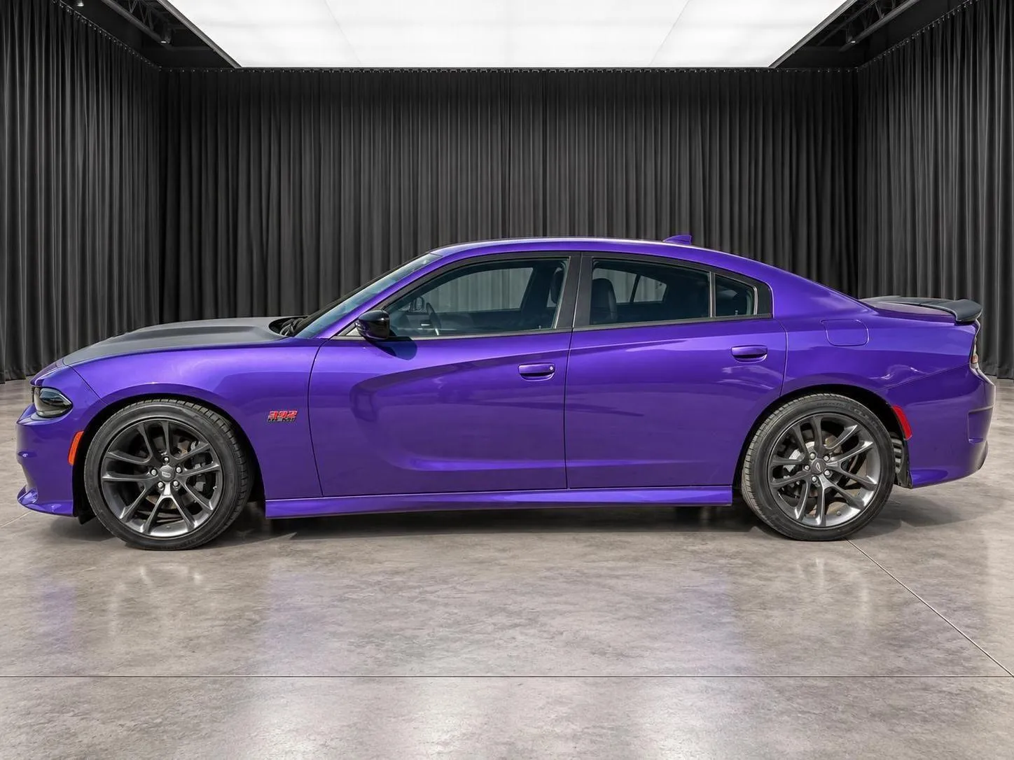 Dodge Charger photo 4