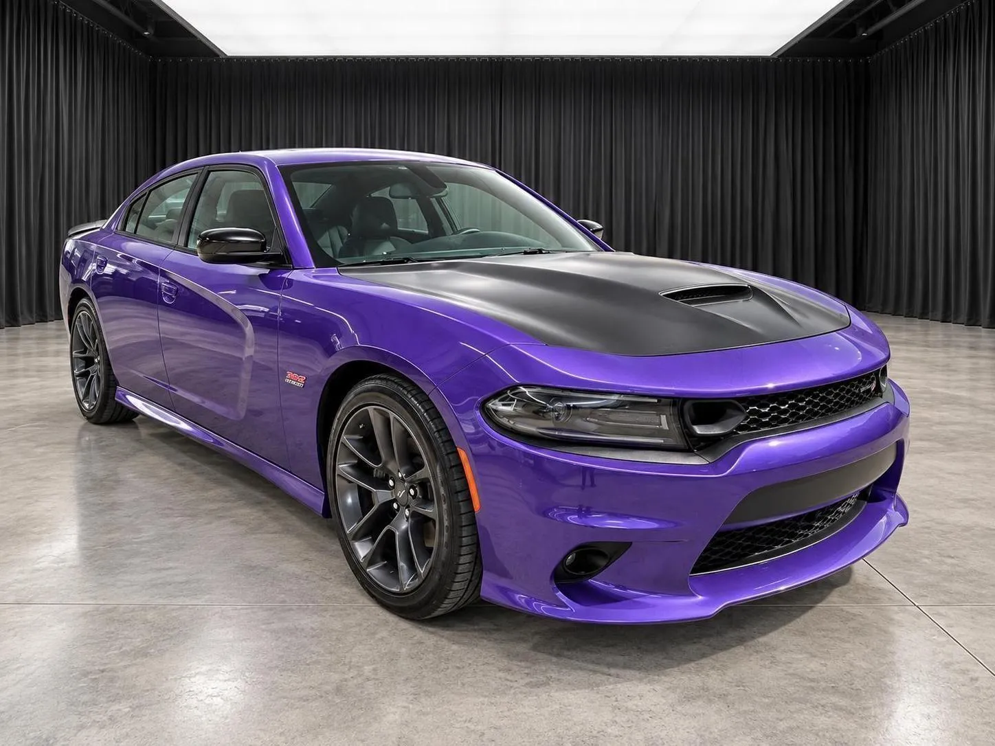 Dodge Charger photo 9