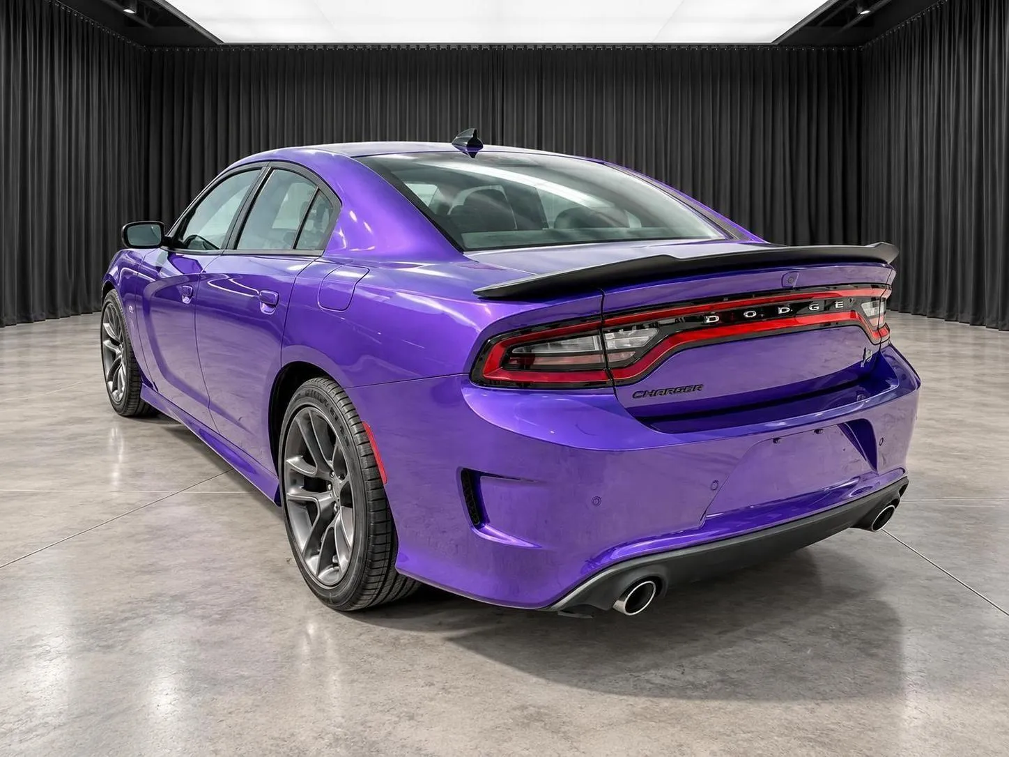 Dodge Charger photo 5