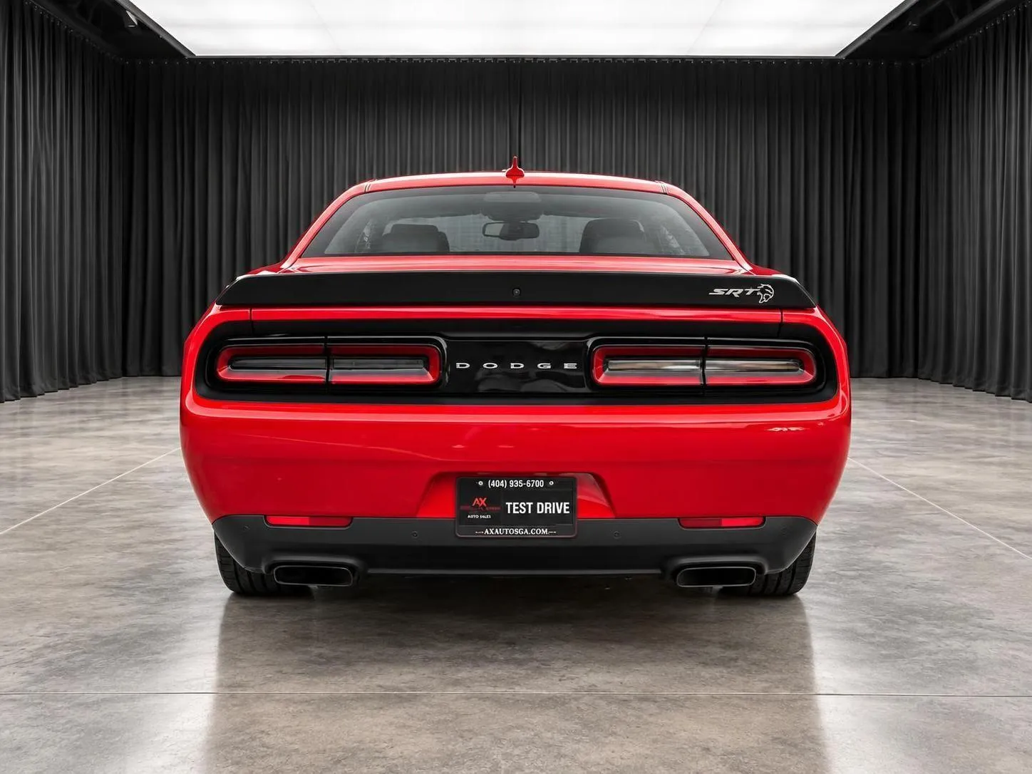 Dodge Challenger photo 6