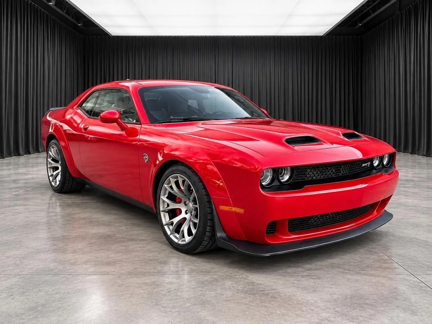 Dodge Challenger photo 8