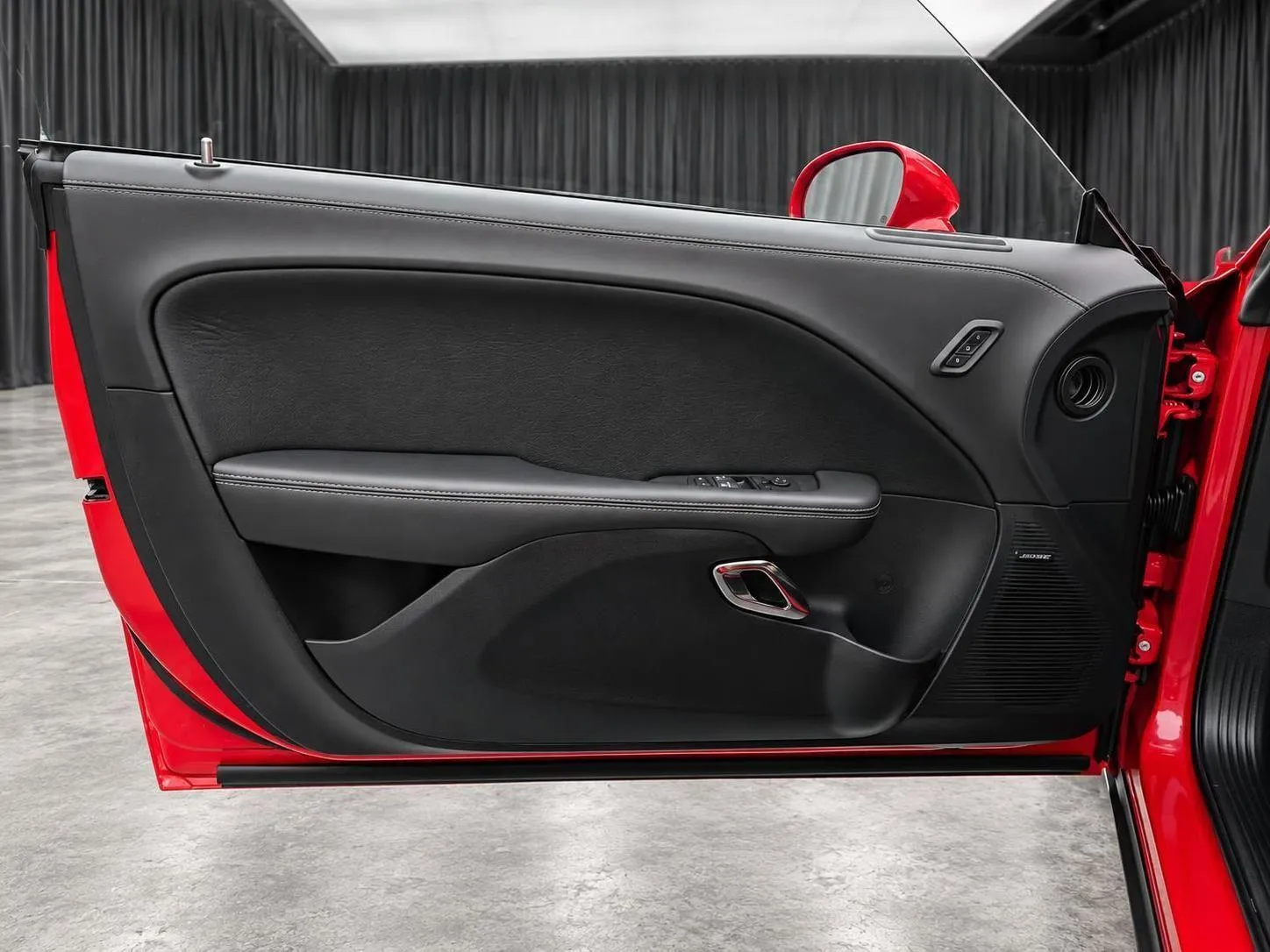 Dodge Challenger photo 16
