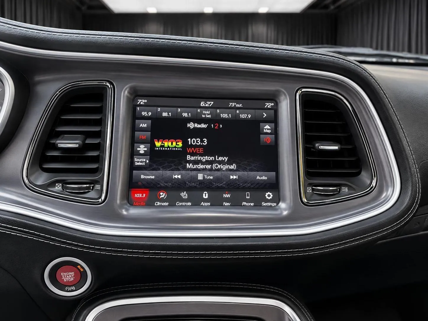 Dodge Challenger photo 23
