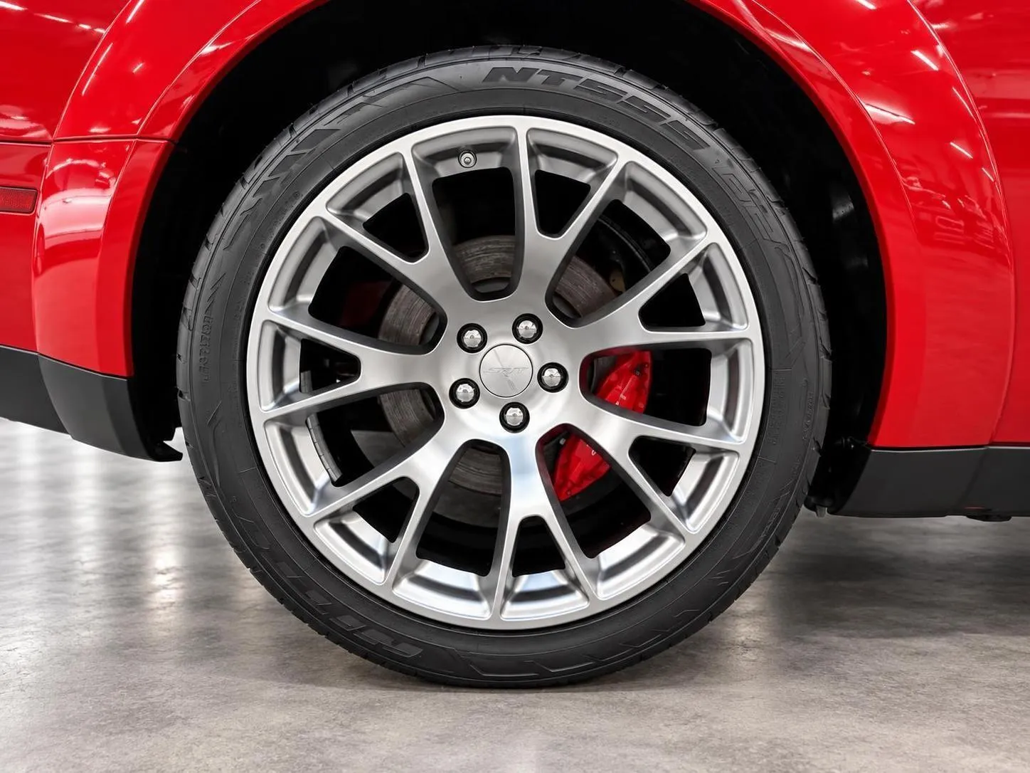 Dodge Challenger photo 36