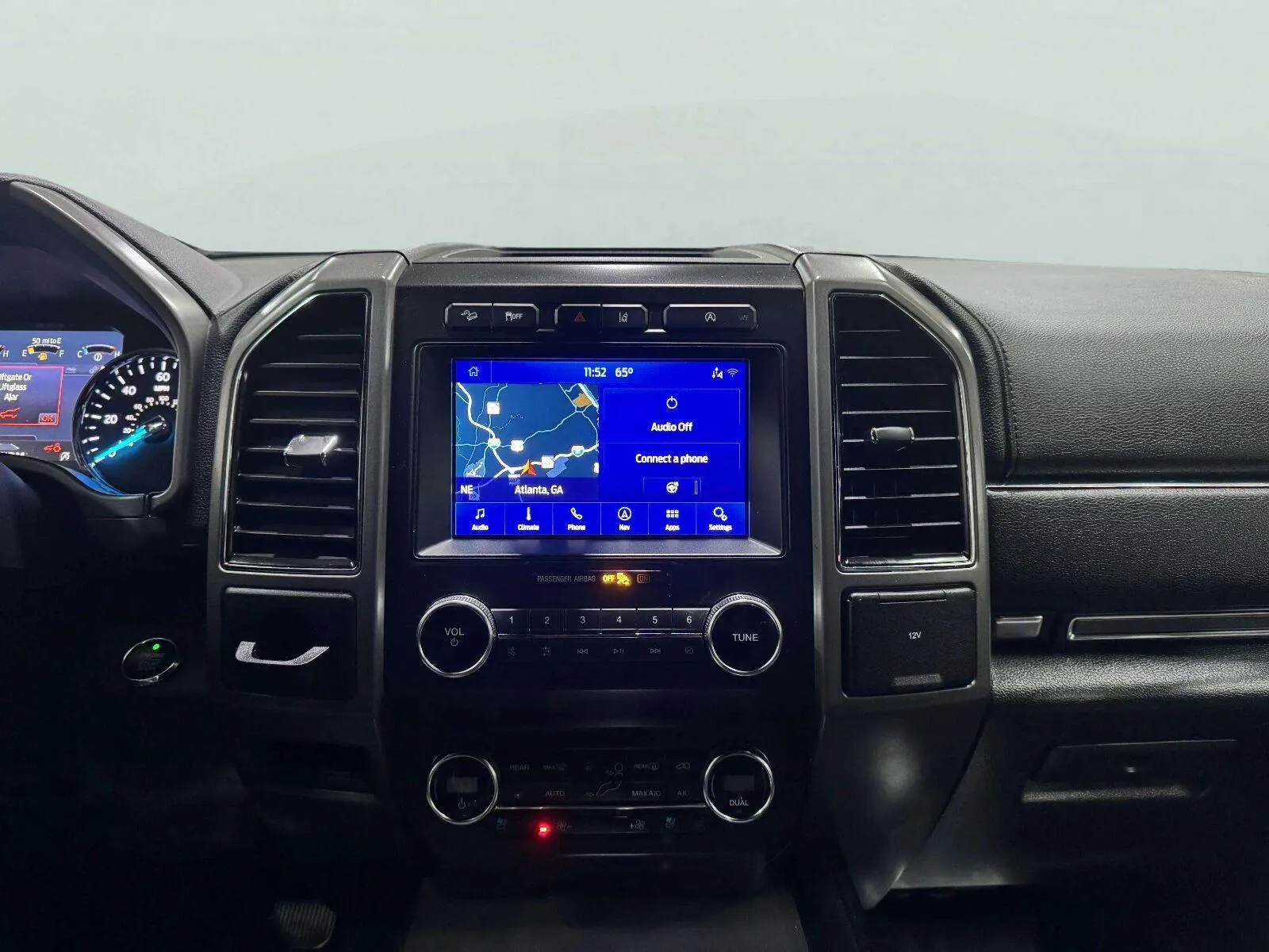 Ford Expedition MAX photo 26