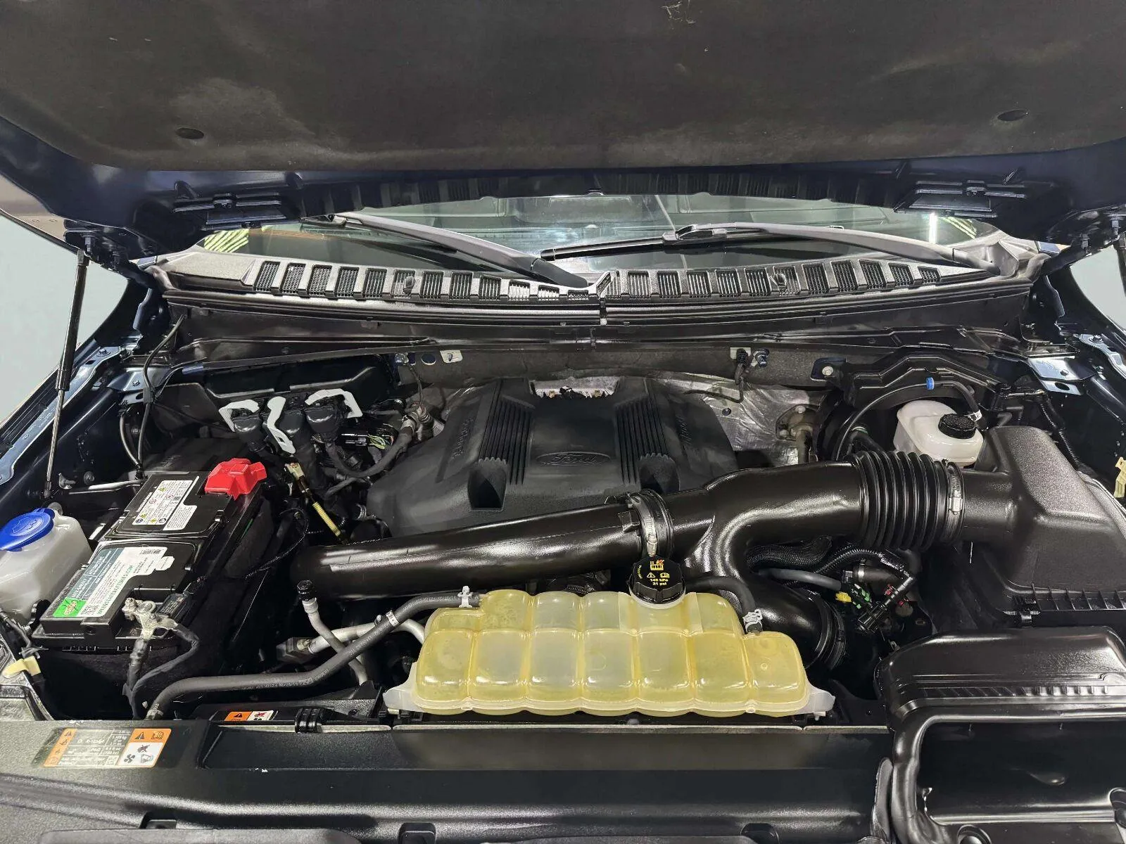 Ford Expedition MAX photo 28