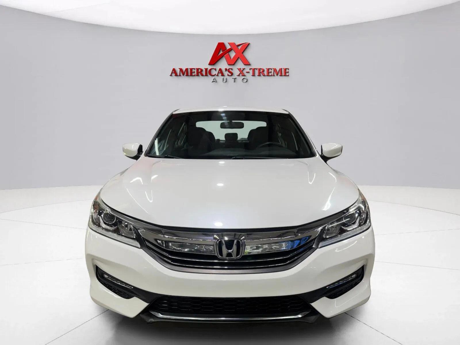Honda Accord photo 10