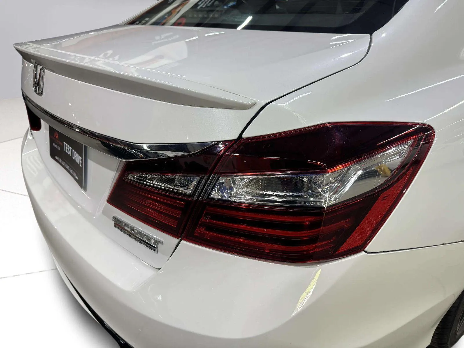 Honda Accord photo 13