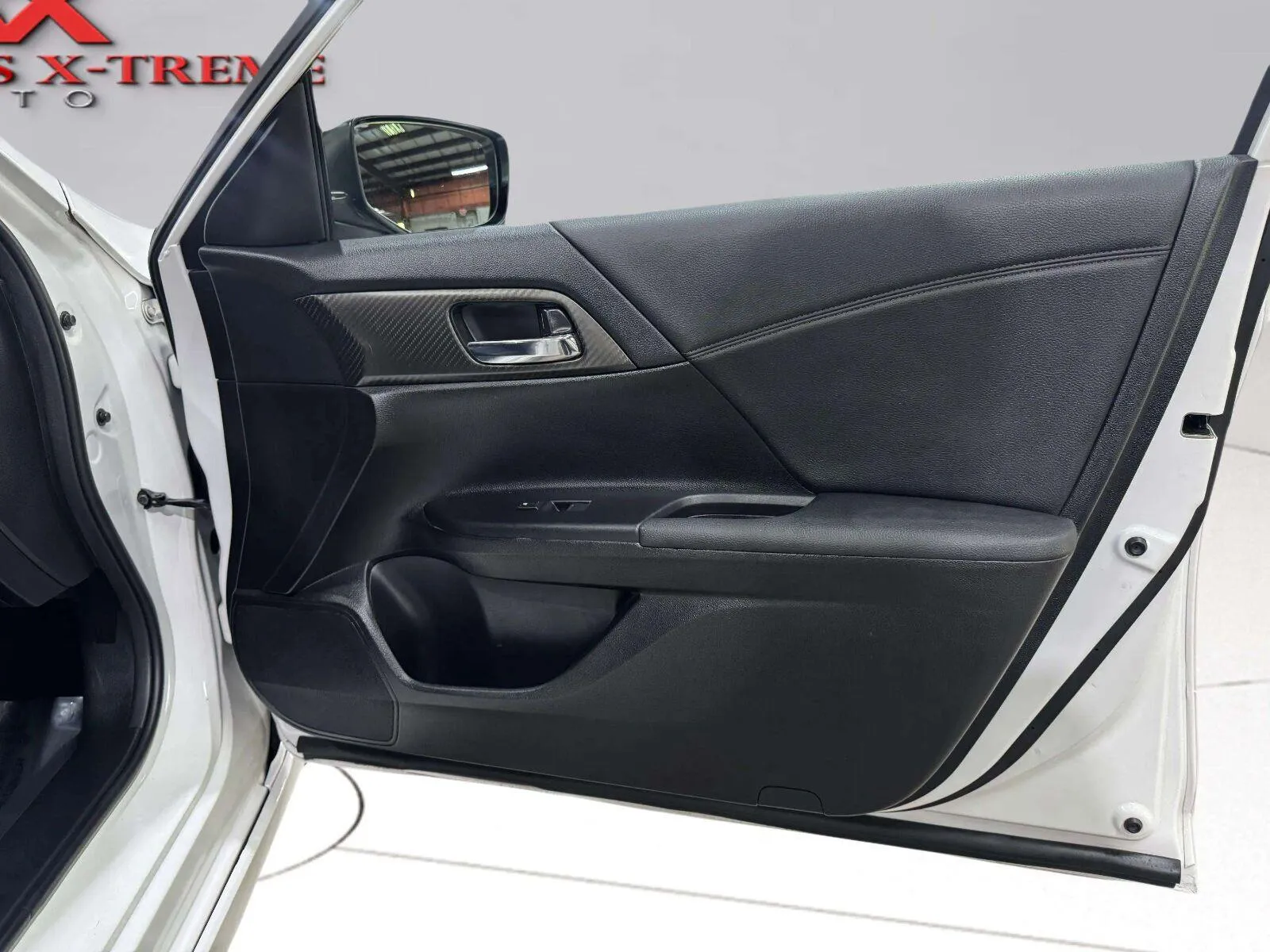 Honda Accord photo 33