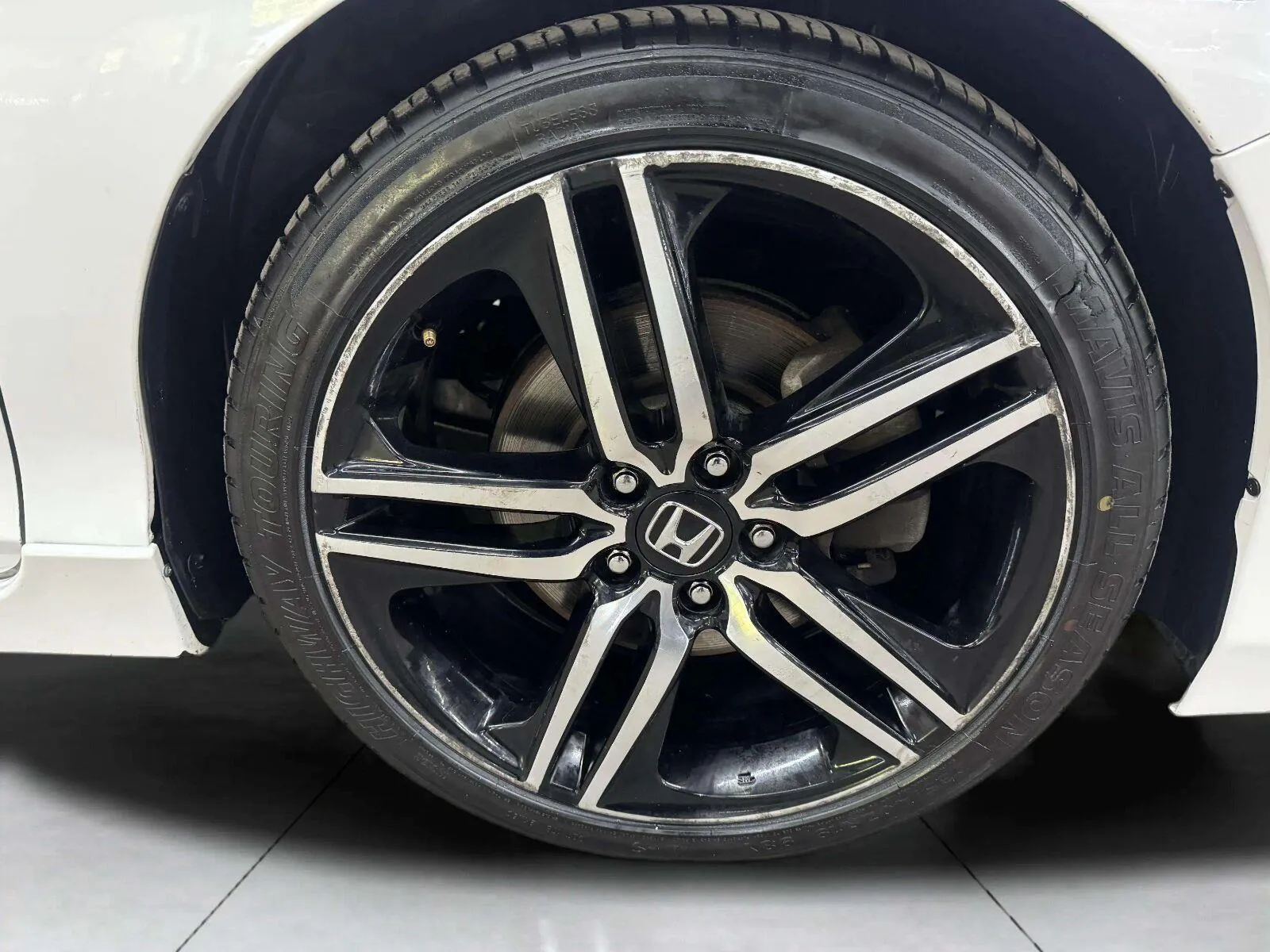 Honda Accord photo 38