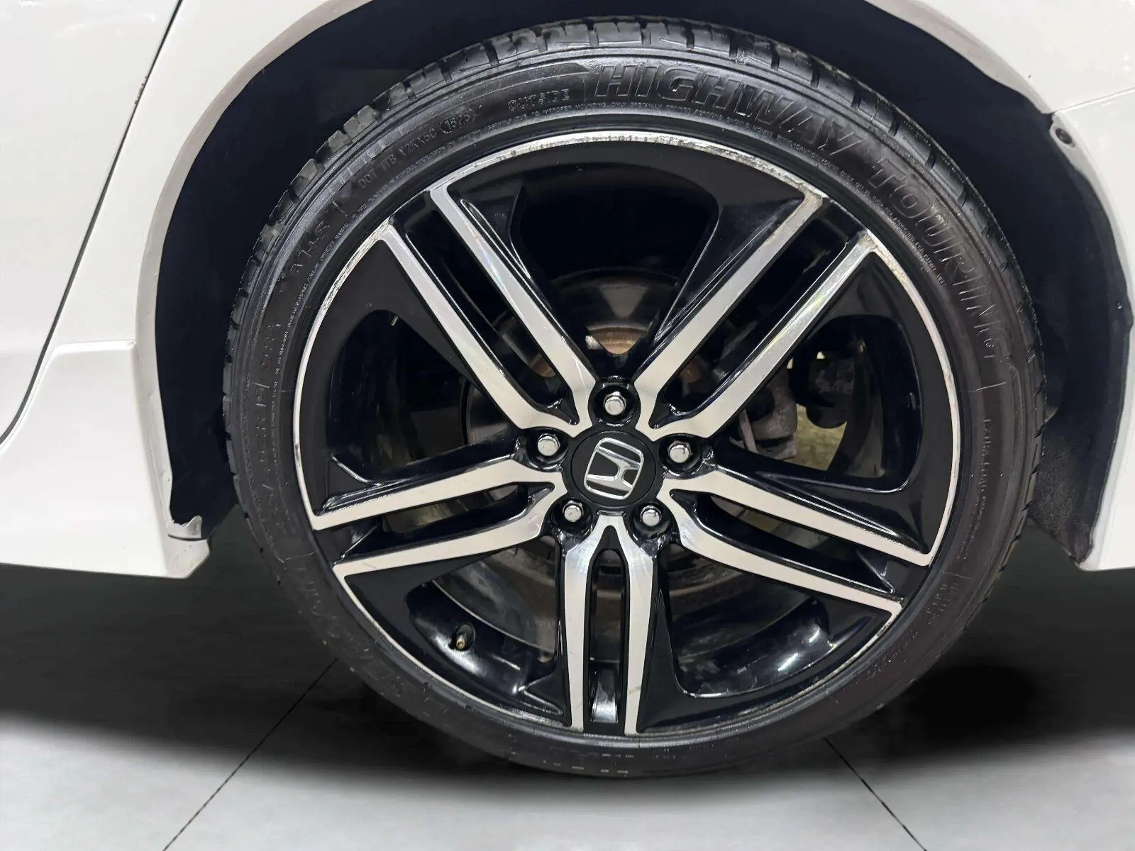Honda Accord photo 40
