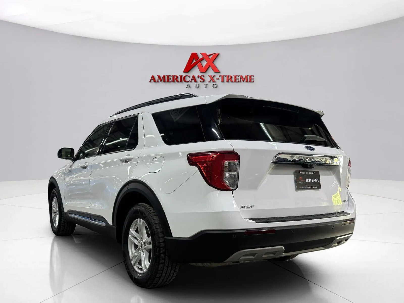Ford Explorer photo 5