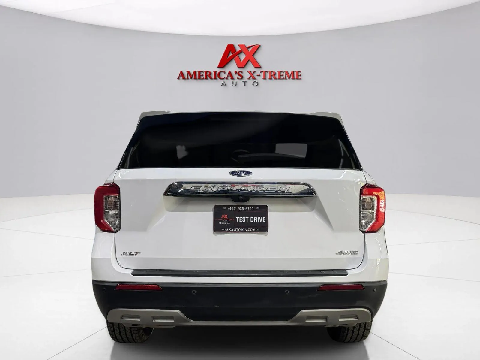 Ford Explorer photo 6