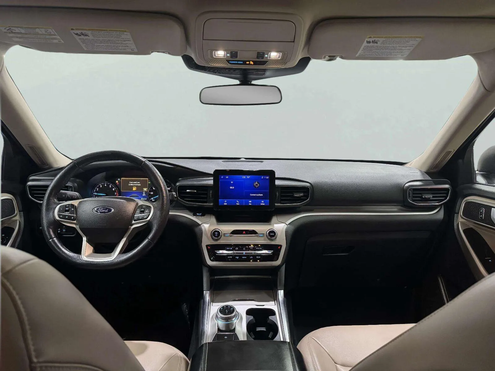 Ford Explorer photo 28