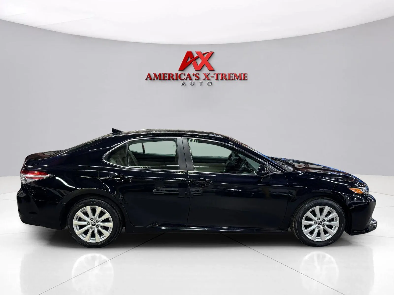Toyota Camry photo 8