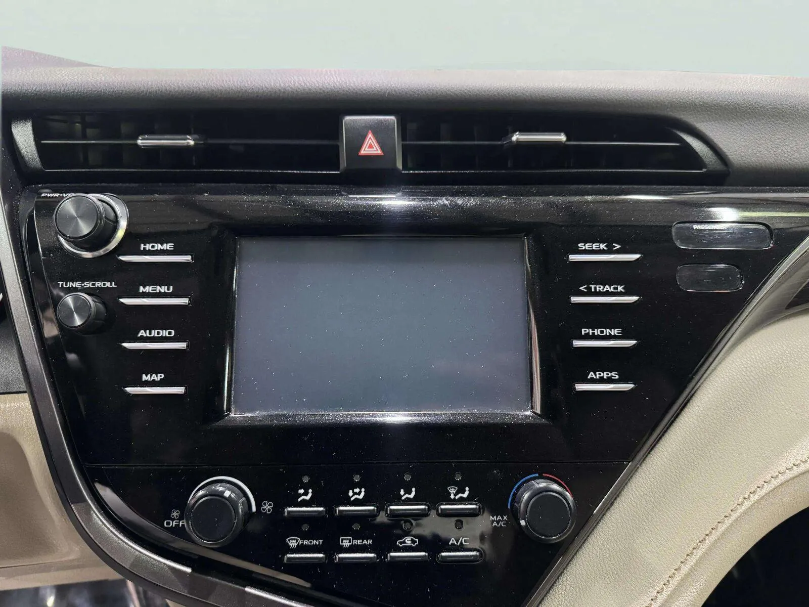 Toyota Camry photo 21