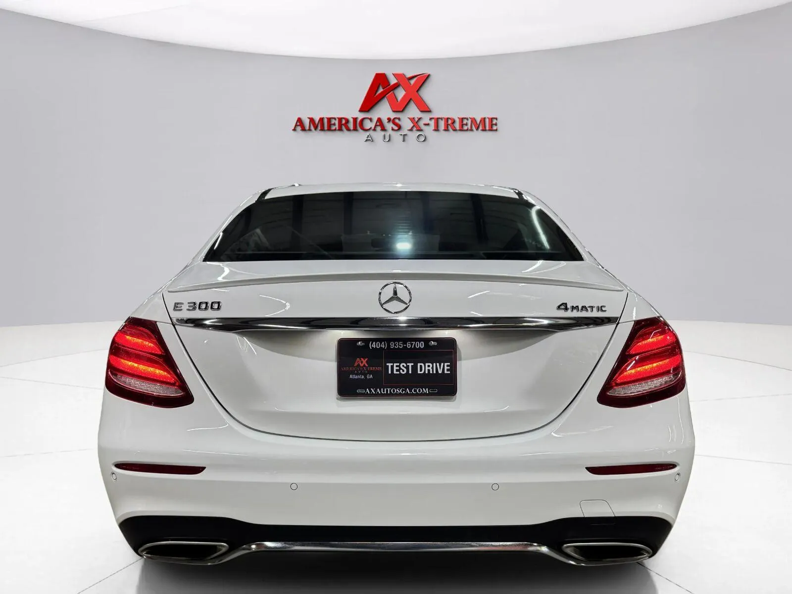 Mercedes-Benz E-Class photo 6