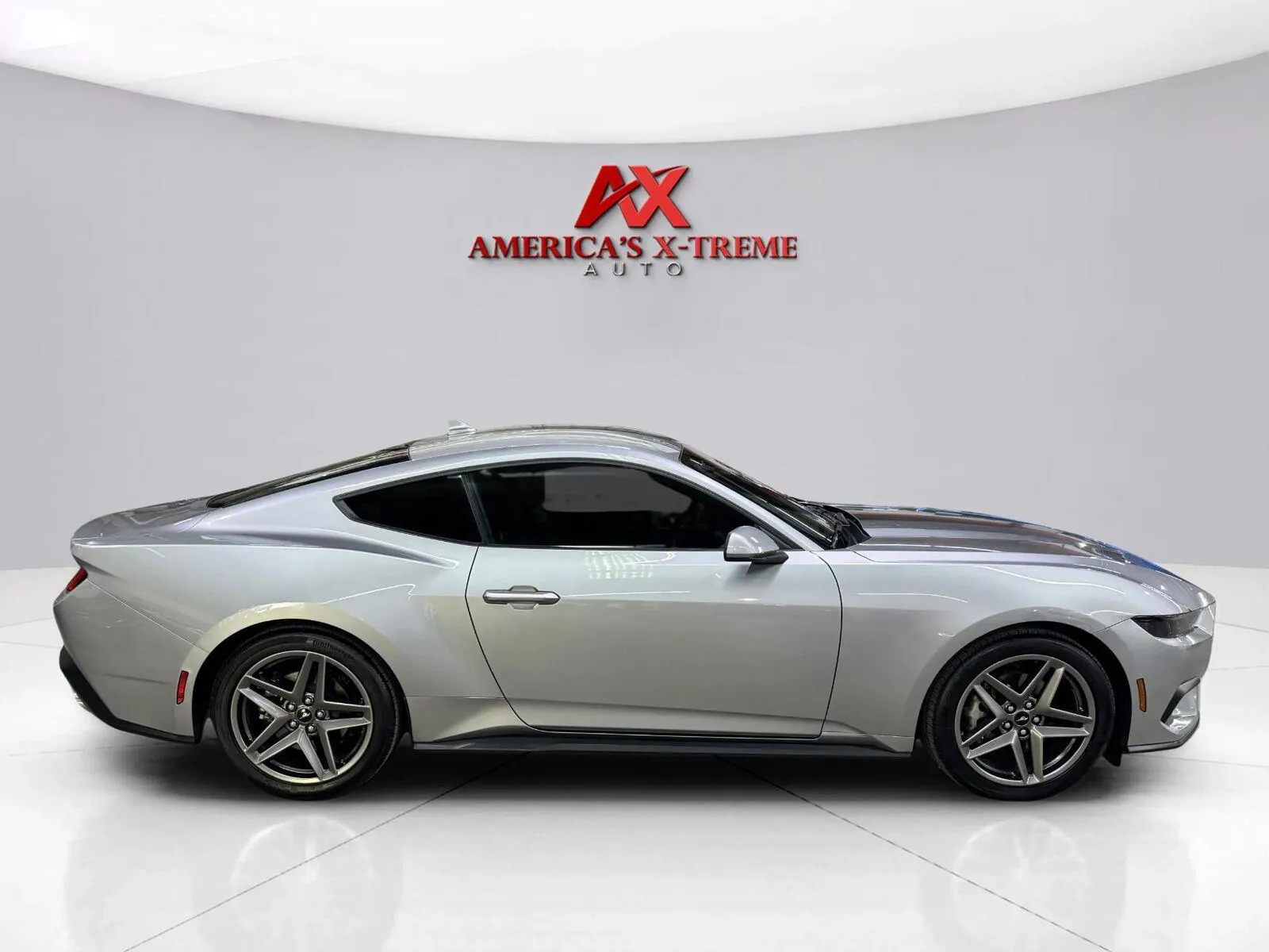 Ford Mustang photo 7