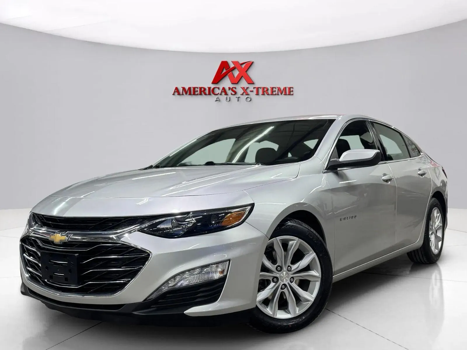 Silver 2019 Chevrolet Malibu LT for sale in Atlanta, GA