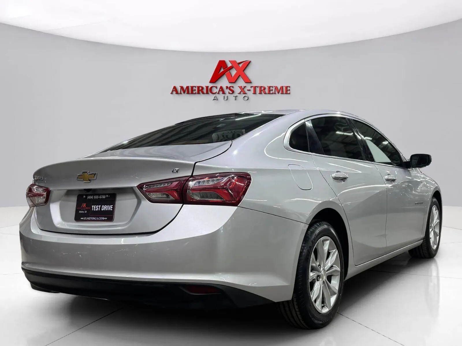 Chevrolet Malibu photo 2